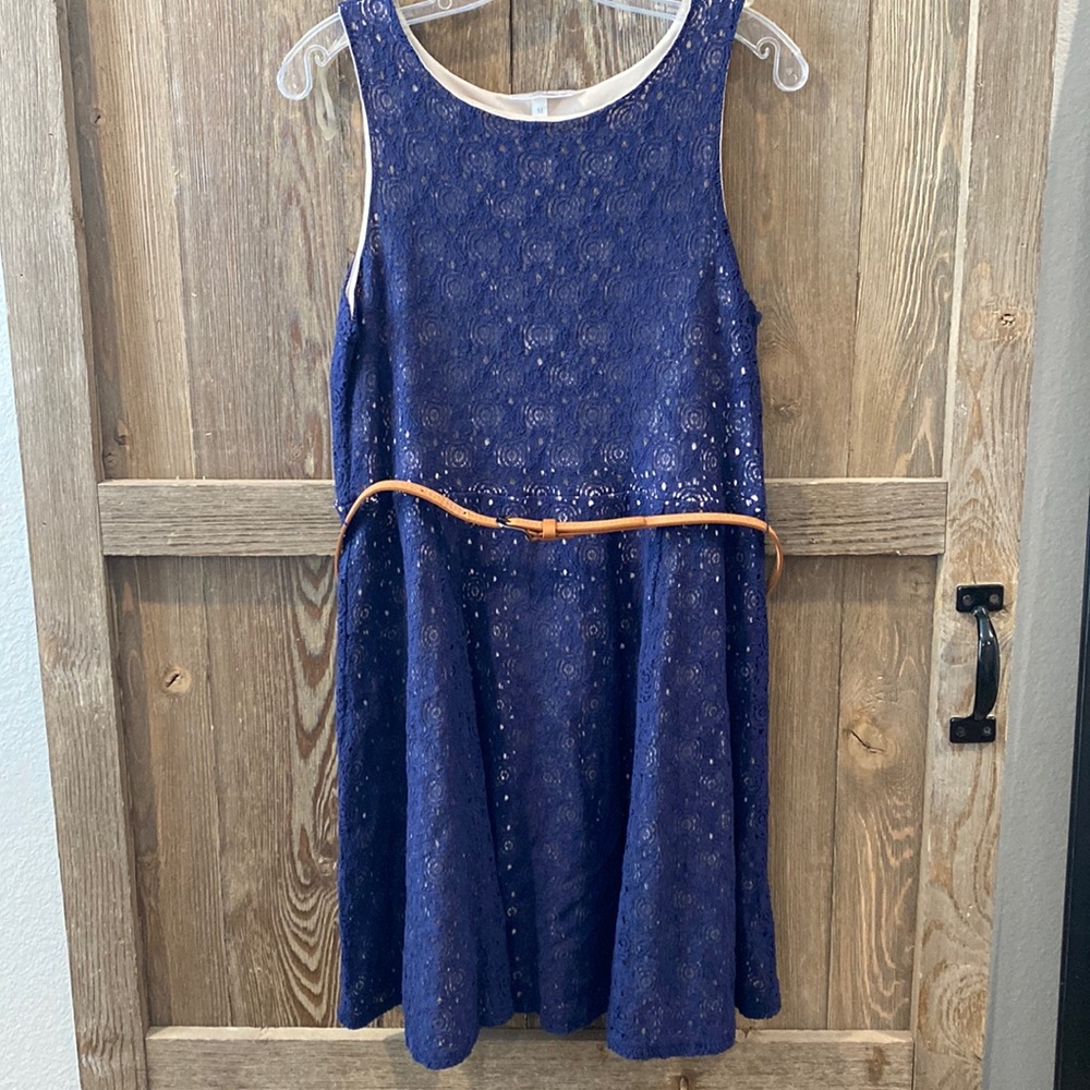 Sleeveless blue dress